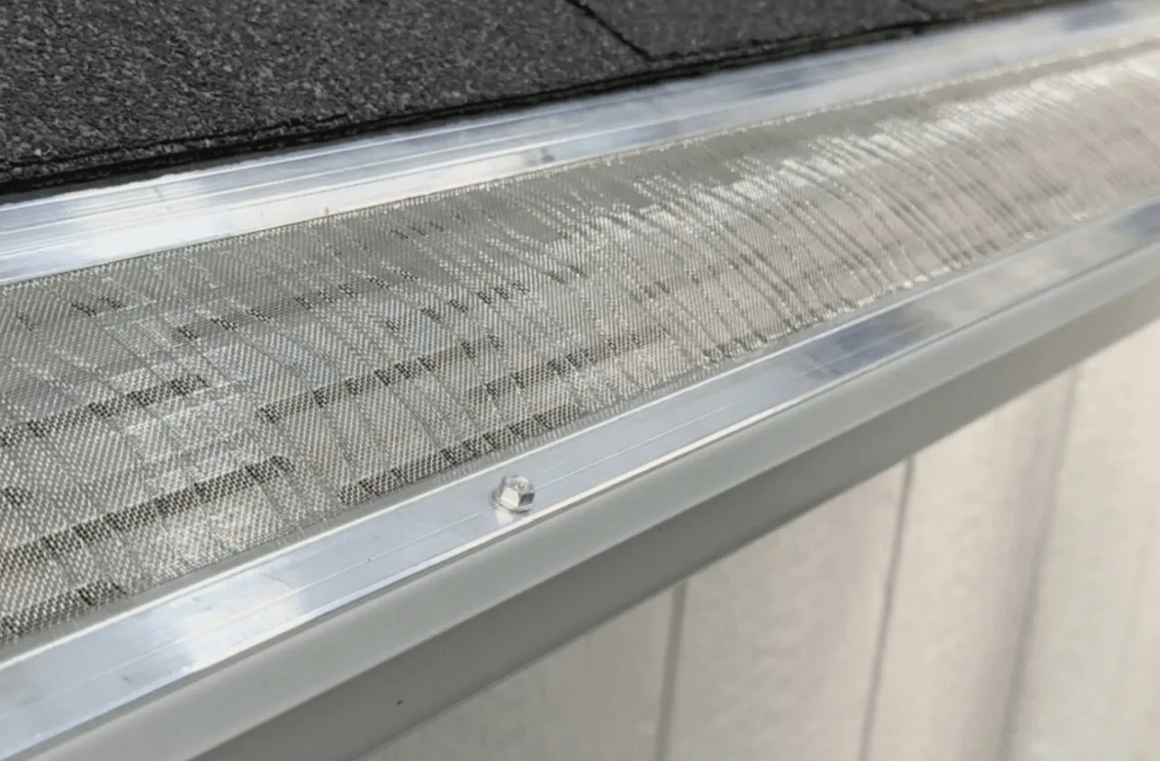 Micro-mesh gutter guard — How micro-mesh guards keep gutters flowing